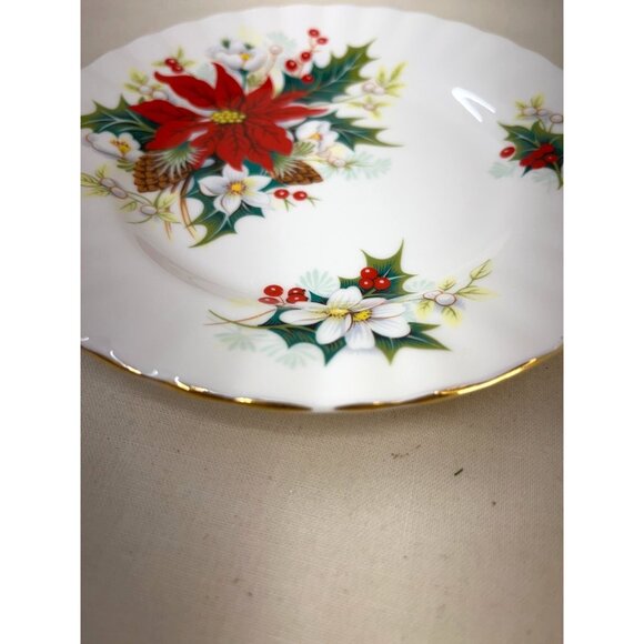 Royal Albert Bone China Poinsettia Mug & Bread Plate - Picture 11 of 11